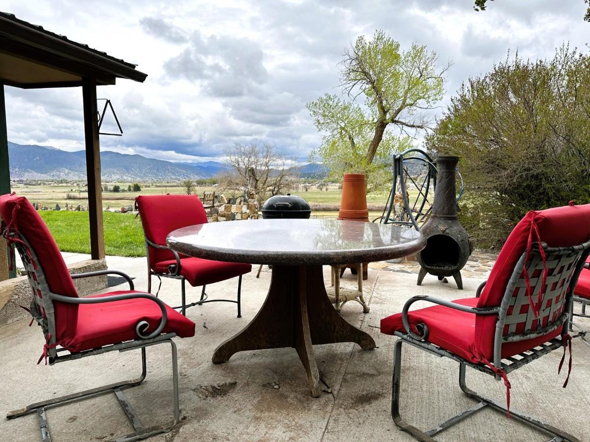 Private Retreat On Working Horse And Cattle Ranch Vila Salida Exterior foto